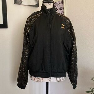 Puma windbreaker zip up Large
